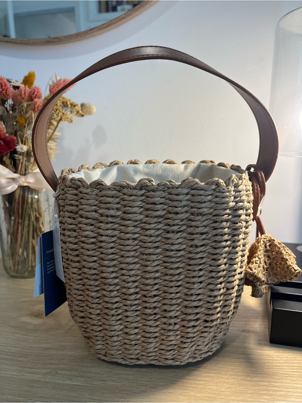 NWT Universal Thread Straw Bucket Bag with Leather Handle - Picture 5 of 11